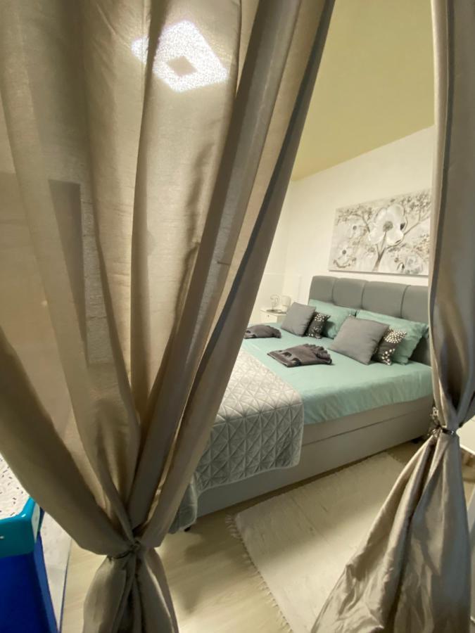 Lux Apartment Barbara Poreč Eksteriør billede